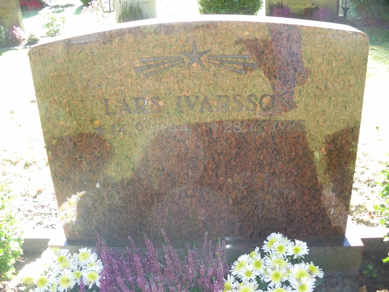 Grave number: SB 38    44, 45