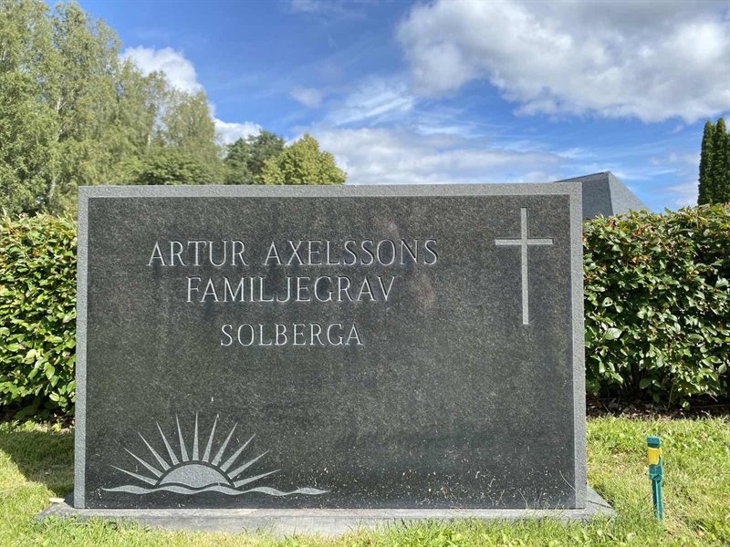 Grave number: 1 18 41, 42