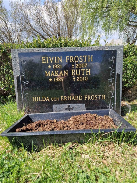 Grave number: 501 08 1149-1151