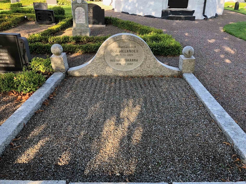 Grave number: SK 01    34, 35