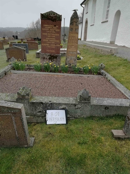 Grave number: B 01   157, 158, 159