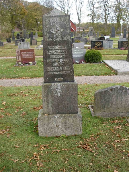 Grave number: FN N    12, 13