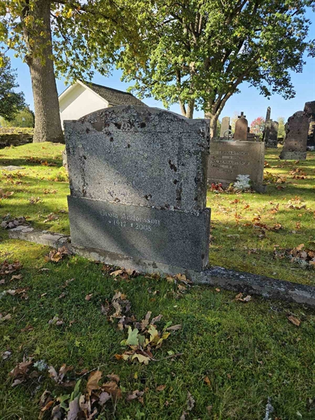 Grave number: T A A   322-323