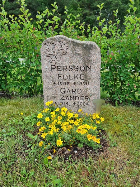 Grave number: 2 08   70