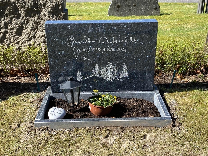 Grave number: 1 05   134