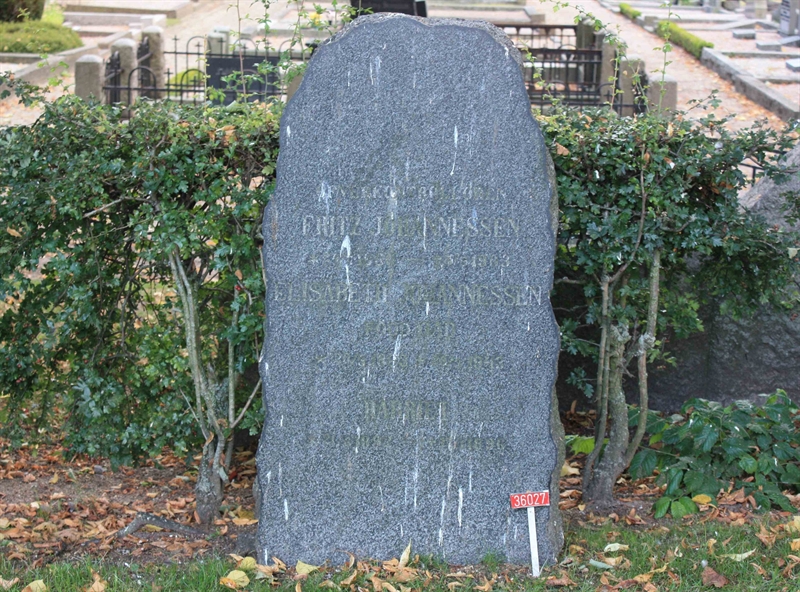 Grave number: Ö SSÄ   296, 297