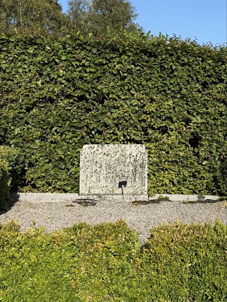 Hautatunnus: AN C    14, 15
