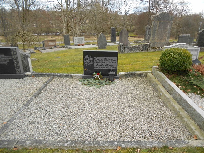 Grave number: NÅ G4    96, 97