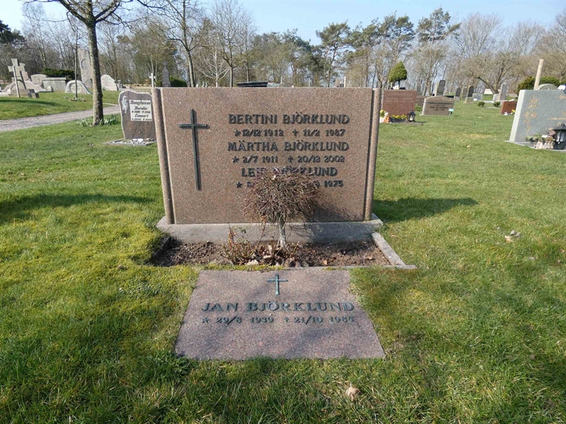Grave number: EL 2   399