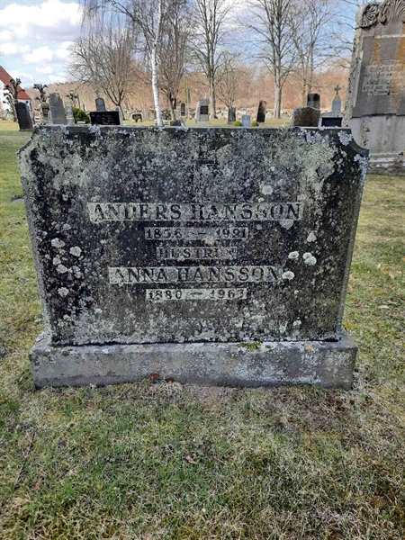 Grave number: OG M    44-45