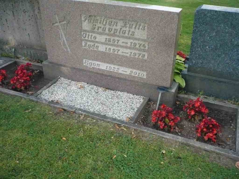 Grave number: SKF D   221, 222