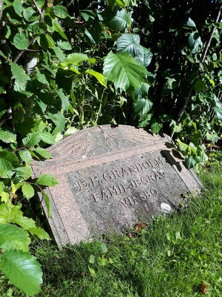 Gravnummer: NK F G    27