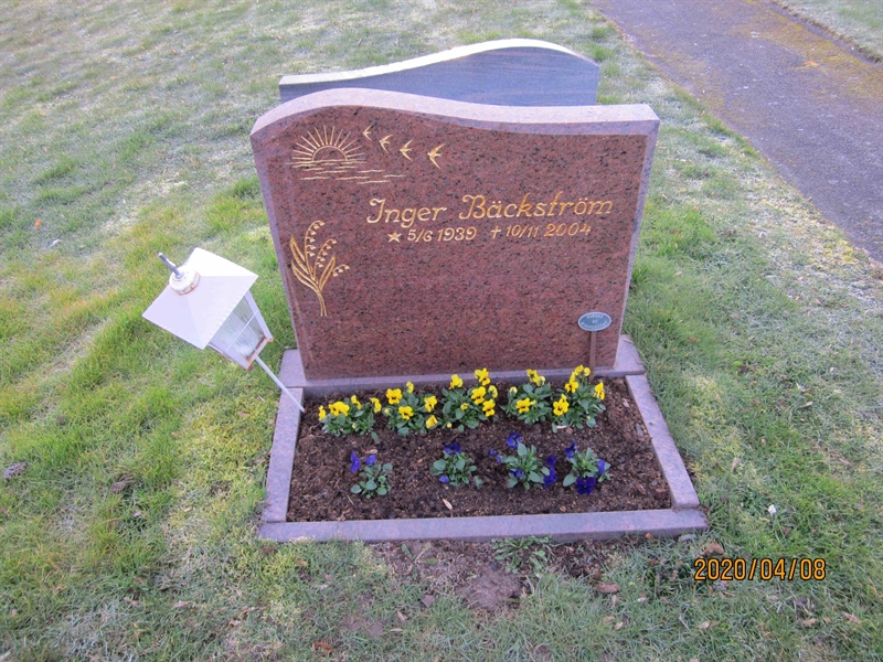 Grave number: 02 I   51