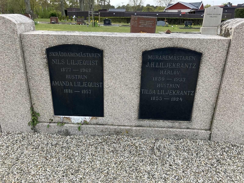 Grave number: NÅ 30     4, 5, 6, 7