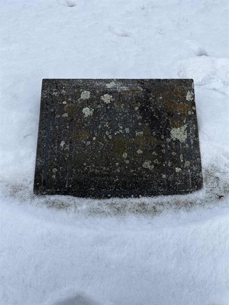 Gravnummer: SJ D    51