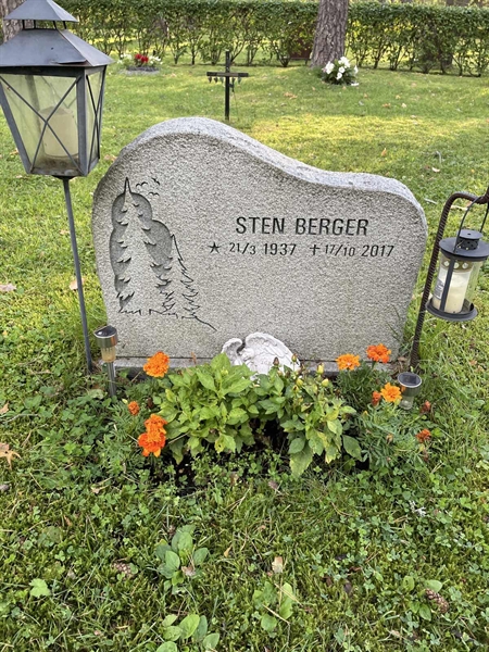 Grave number: 1 KV12   165