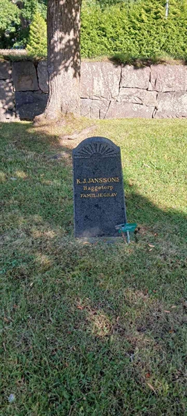 Grave number: 4 A    11-12