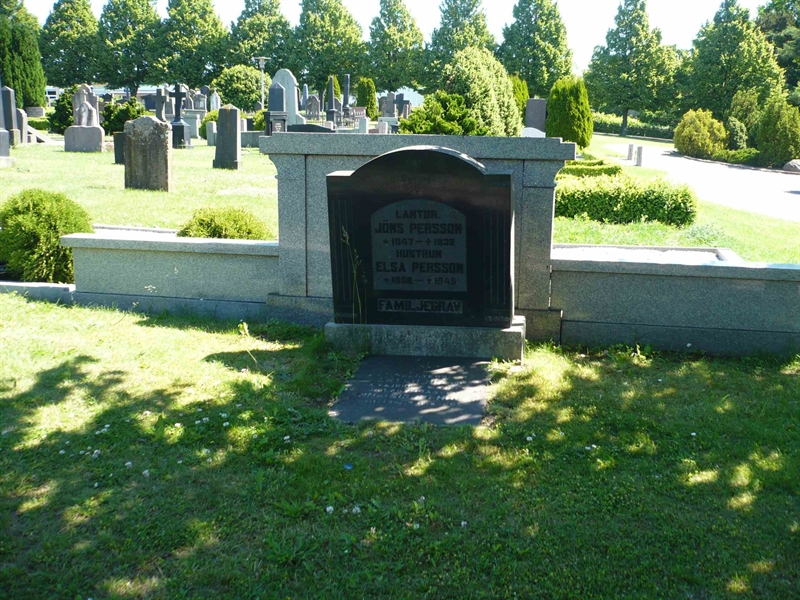 Grave number: 1 6     7