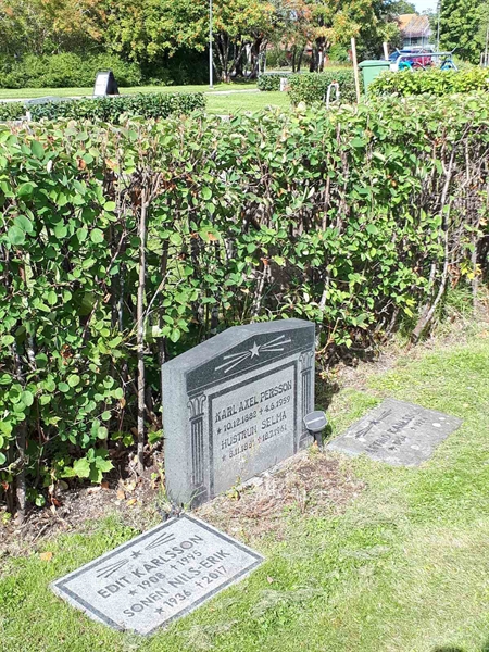 Gravnummer: NK F A   141