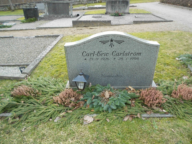Grave number: NÅ M5    62, 63