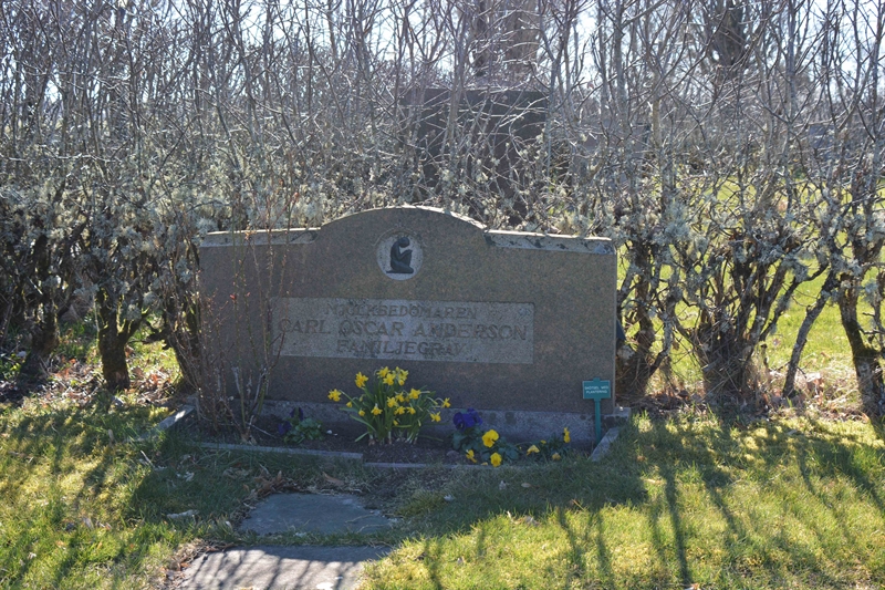 Grave number: B3 4A    25