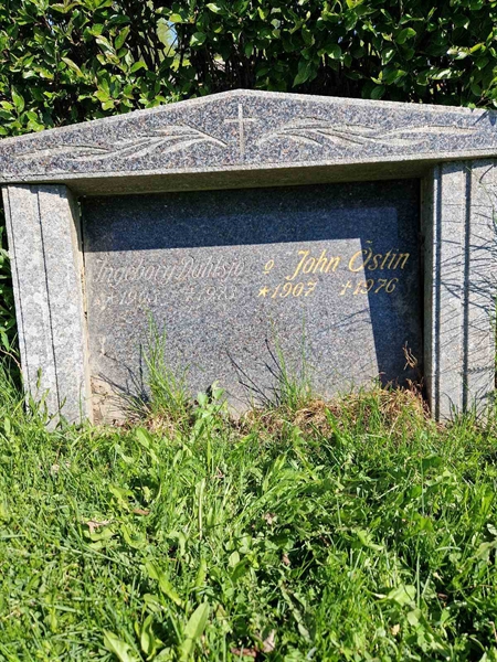 Grave number: 501 25 5073-5075