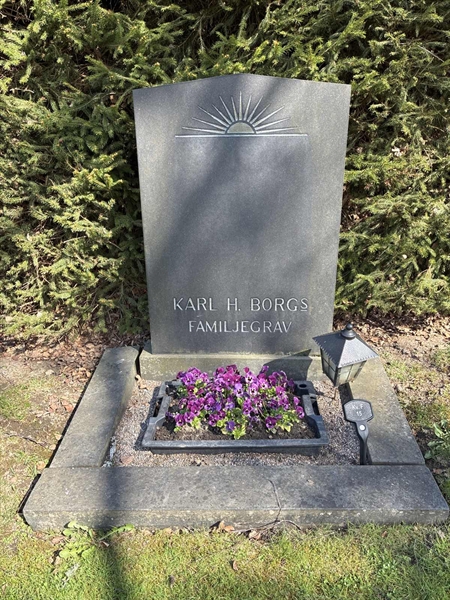 Gravnummer: 22 F    15