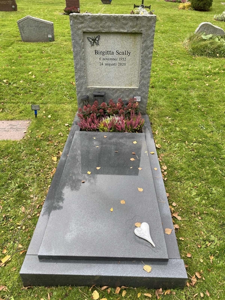 Hautatunnus: 2 C   735-736