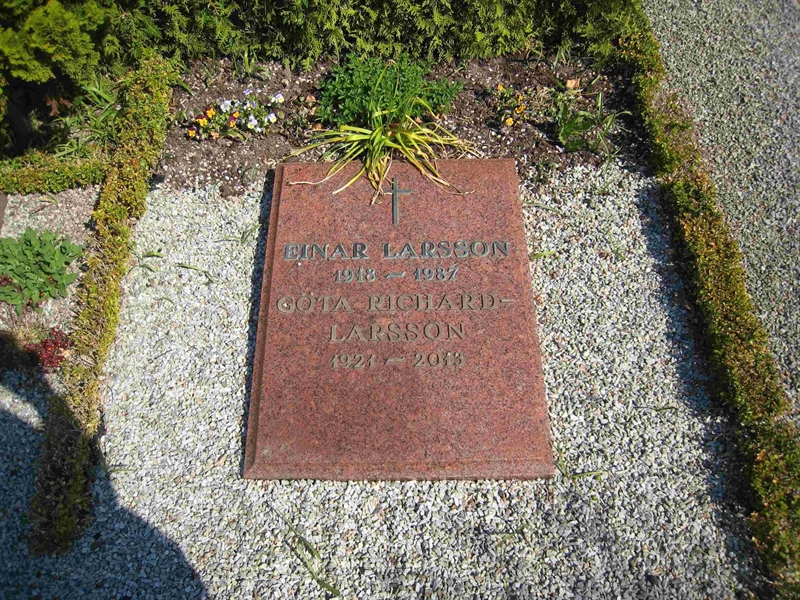 Grave number: NK Urn r   34 a