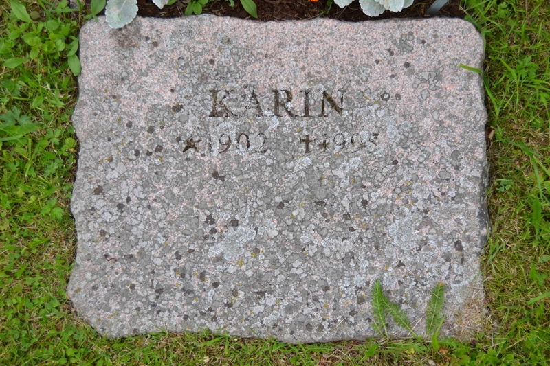 Grave number: 1 I   515