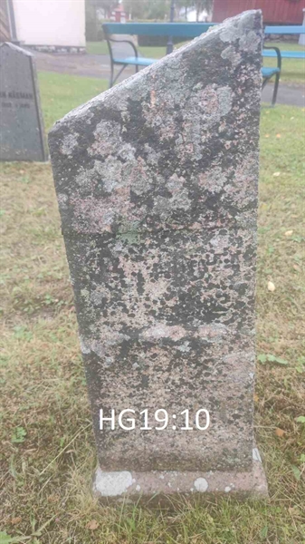 Grave number: HG 19    10