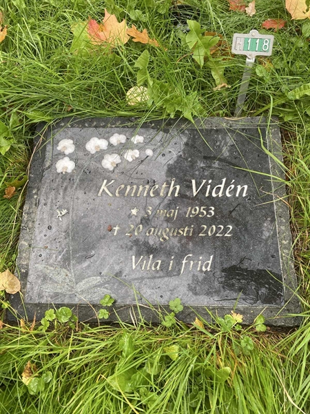 Grave number: 1 H   118