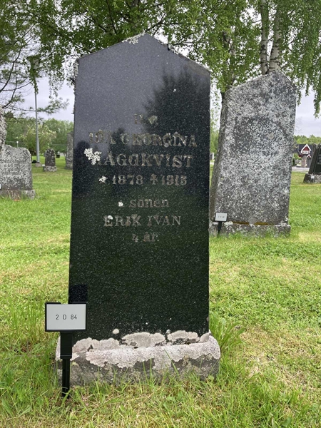 Grave number: 2 D    84