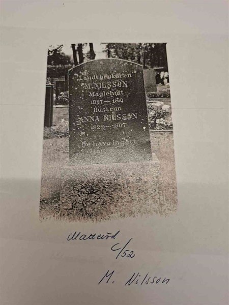 Gravnummer: 40 C    52-A-B