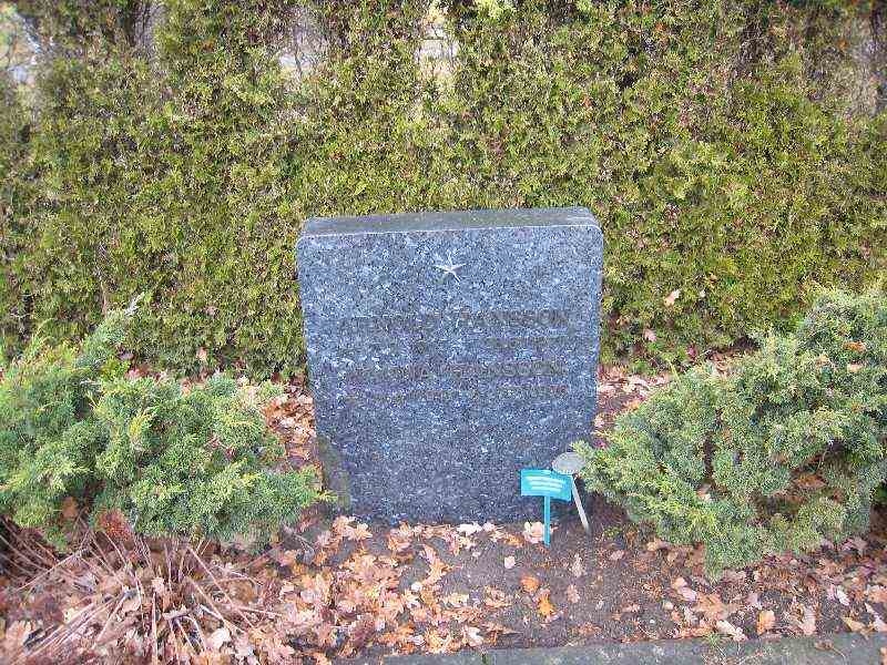 Grave number: NK XIV    23
