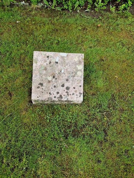 Grave number: 07 Q   14