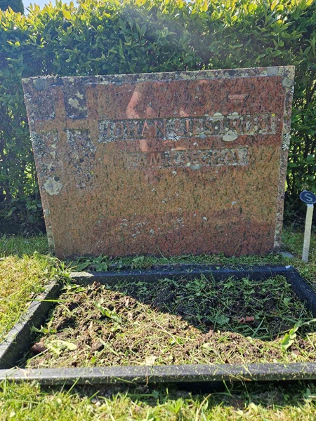 Grave number: 501 25 5114-5115