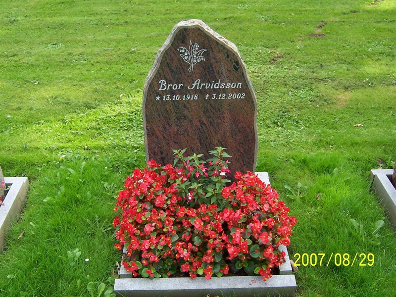 Grave number: 1 3 U3    53