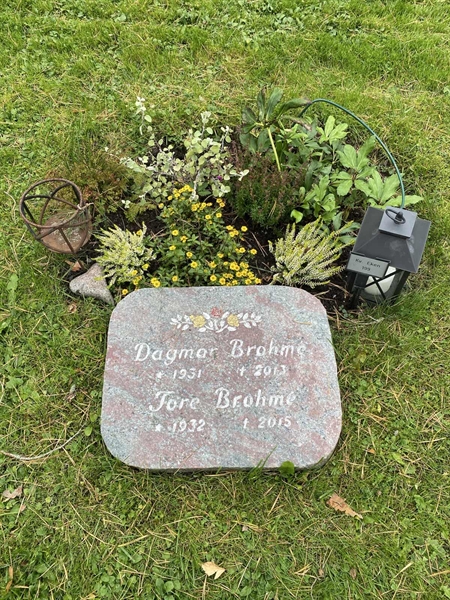 Hautatunnus: 2 E   199