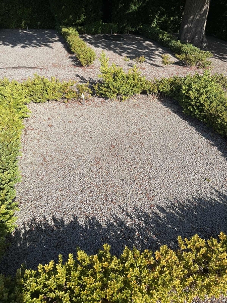 Grave number: NK E 148-149