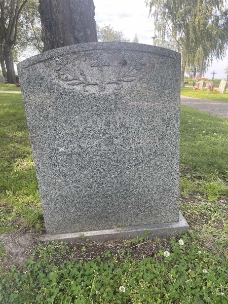 Grave number: H 8   148-B