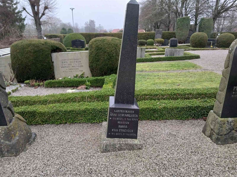 Grave number: FE B    47, 48