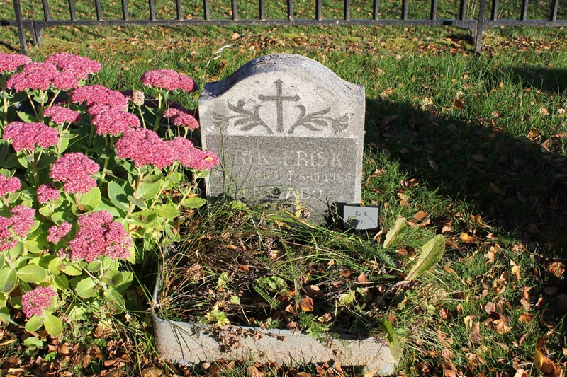 Grave number: A L  771