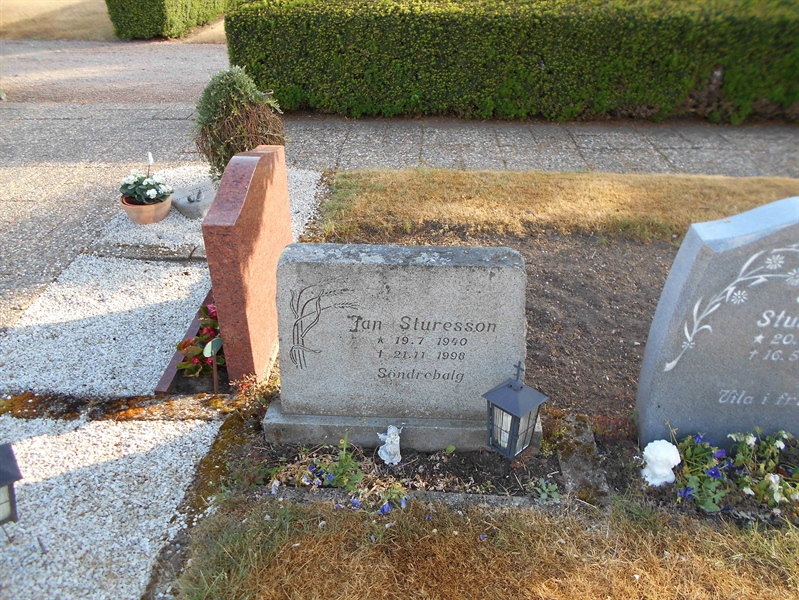 Grave number: HK C2    12