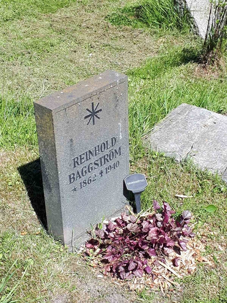 Grave number: GK A 5   144M