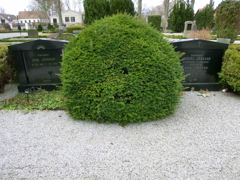 Grave number: LB E 041-044