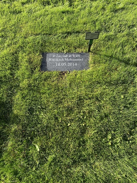 Gravnummer: 2 HB    17