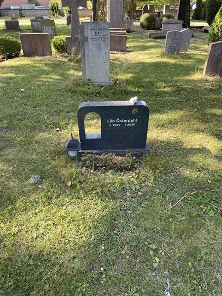 Grave number: S 03     7.A-B