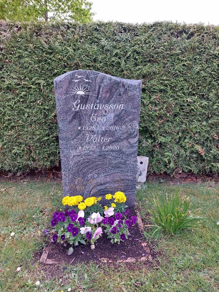 Grave number: FB 9  128