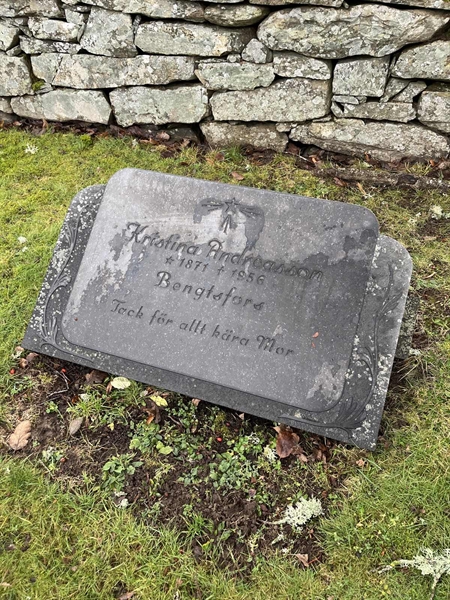 Grave number: Ärt 44 14    10